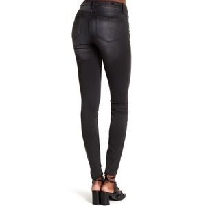 Kut ‘Viv’ Toothpick Skinny Jean